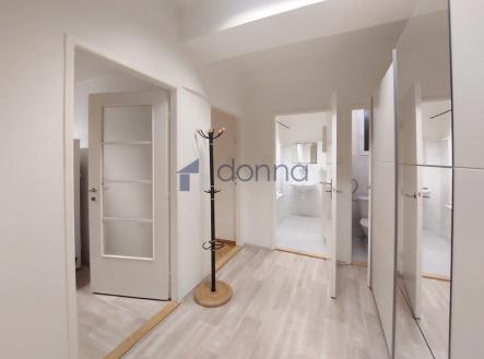 Pronájem bytu, 2+kk, 62 m² obrázek