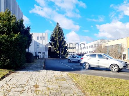 Pronájem obchodní prostory, 1 137 m²