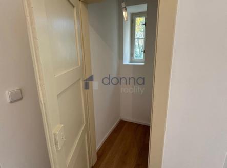 Pronájem bytu, 2+kk, 43 m²