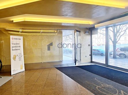 Pronájem obchodní prostor, 50 m²