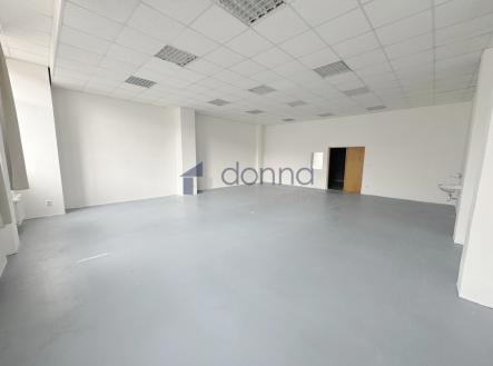 Pronájem kanceláře, 81 m²