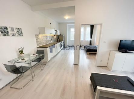Pronájem bytu, 2+kk, 52 m²