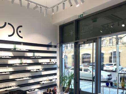 Pronájem obchodní prostor, 57 m²