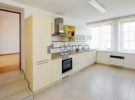 Pronájem domu/vily, 252 m²