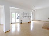 Pronájem domu/vily, 251 m²