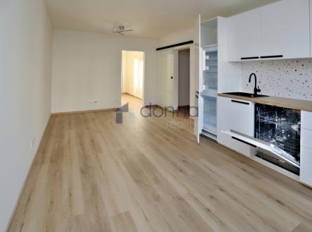Pronájem bytu, 3+kk, 57 m²