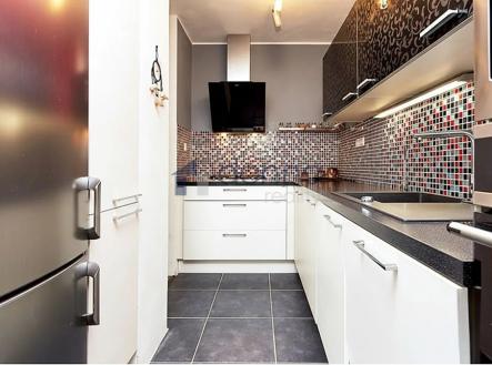 Pronájem bytu, 3+kk, 76 m²