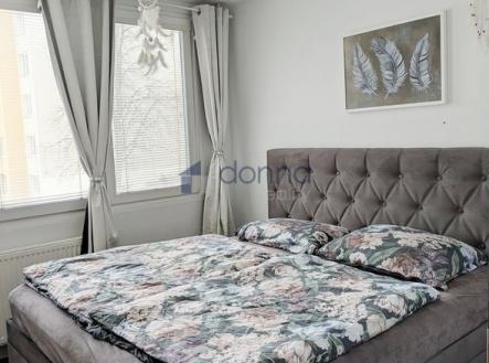 Pronájem bytu, 3+kk, 76 m²