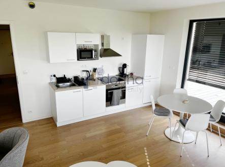 Prodej bytu, 2+kk, 132 m²