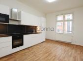 Pronájem bytu, 2+1, 85 m²