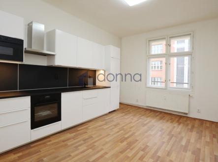 Pronájem bytu, 2+1, 85 m²