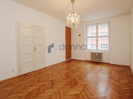 Pronájem bytu, 2+1, 87 m²