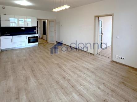 Pronájem bytu, 2+kk, 43 m²