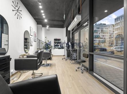 Pronájem obchodní prostor, 179 m²