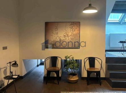 Pronájem bytu, 2+kk, 92 m²