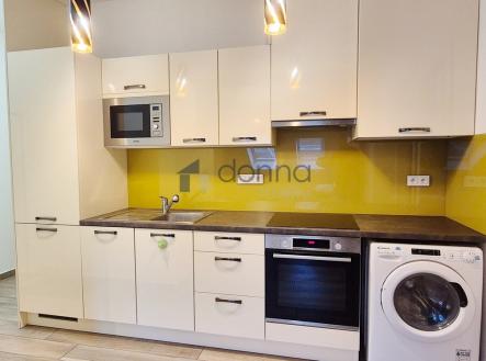 Pronájem bytu, 3+kk, 62 m²