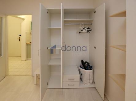 Pronájem bytu, 1+kk, 22 m²