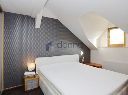 Pronájem bytu, 5+kk, 175 m²