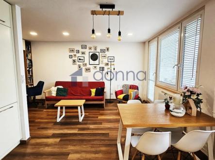 Pronájem bytu, 3+kk, 79 m²