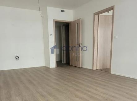 Pronájem bytu, 2+kk, 66 m²
