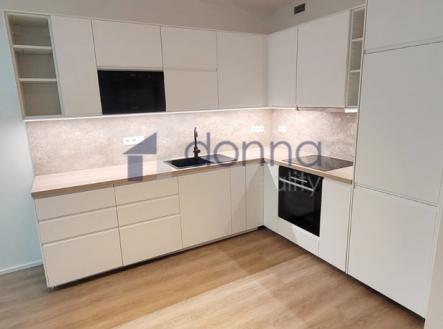 Pronájem bytu, 2+kk, 66 m²