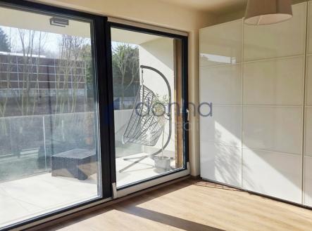 Pronájem bytu, 2+kk, 92 m²