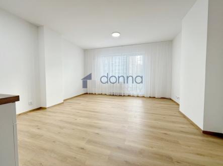 Pronájem bytu, 1+kk, 37 m² obrázek