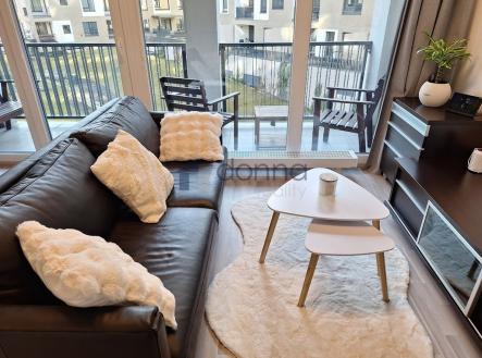 Pronájem bytu, 2+kk, 63 m²