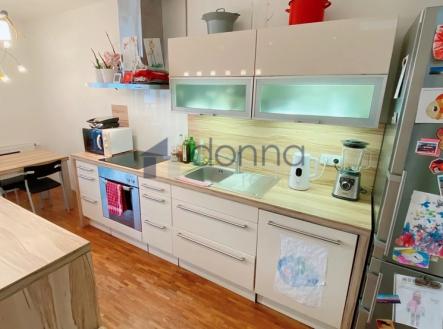 Pronájem bytu, 3+kk, 90 m²