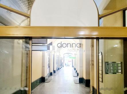 Pronájem hotel, 884 m²