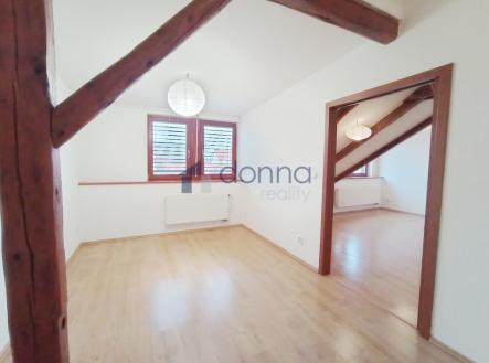 Pronájem bytu, 2+kk, 80 m²