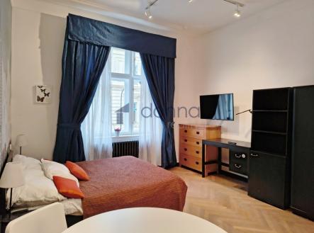 Pronájem bytu, 1+kk, 31 m²