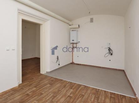 Pronájem obchodní prostor, 86 m²