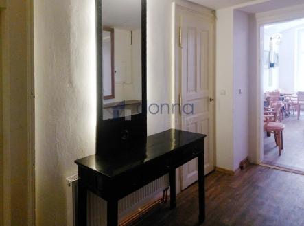 Pronájem obchodní prostory, 86 m²