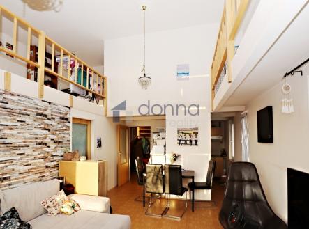 Pronájem bytu, 3+kk, 92 m²