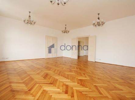 Pronájem bytu, 4+1, 140 m²