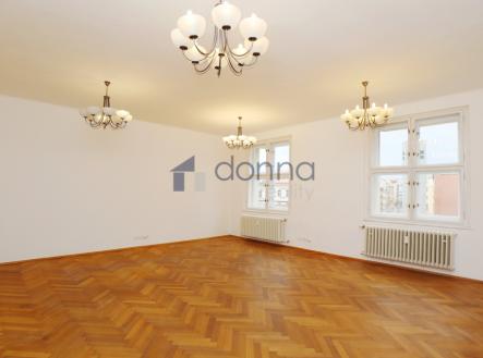 Pronájem bytu, 4+1, 140 m²