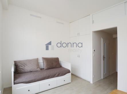 Pronájem bytu, 1+kk, 22 m²