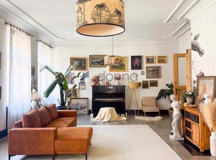 Pronájem bytu, 2+1, 122 m²