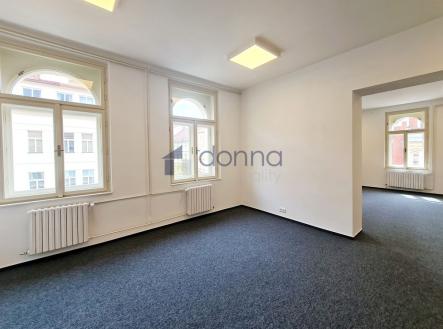 Pronájem kanceláře, 49 m²