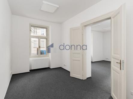 Pronájem kanceláře, 49 m²