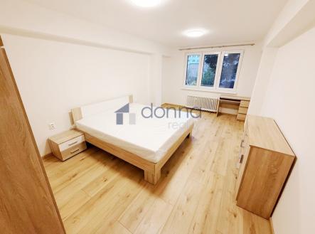 Pronájem bytu, 2+1, 68 m²