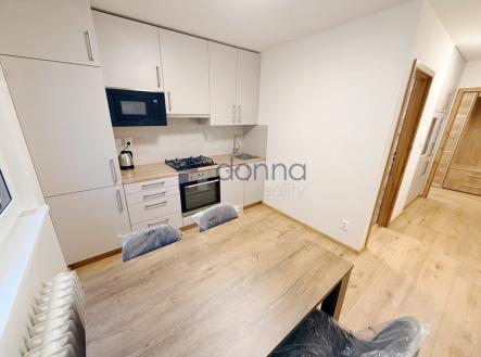 Pronájem bytu, 2+1, 68 m²