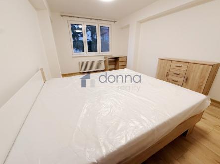 Pronájem bytu, 2+1, 68 m²