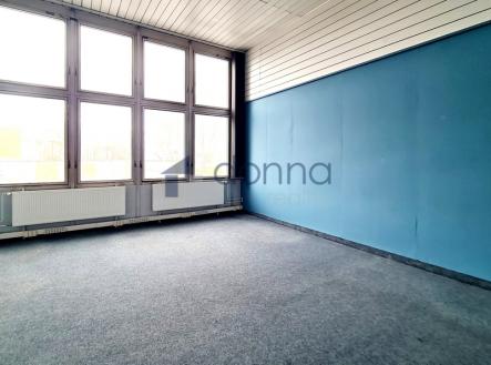 Pronájem kanceláře, 91 m²