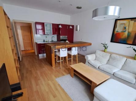 Pronájem bytu, 2+kk, 60 m²