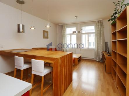 Pronájem bytu, 2+kk, 60 m²