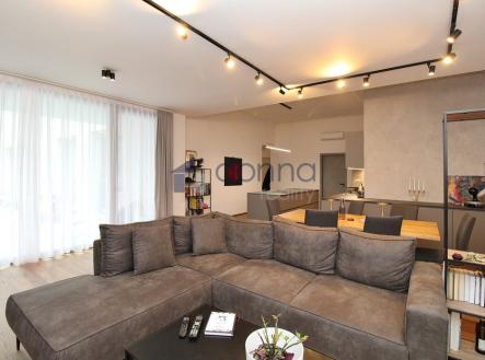 Pronájem bytu, 3+kk, 105 m²