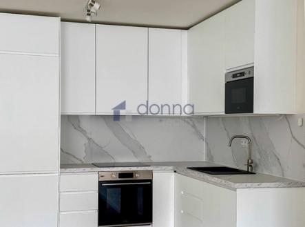 Pronájem bytu, 3+kk, 98 m²