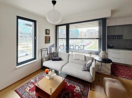 Pronájem bytu, 2+kk, 58 m²